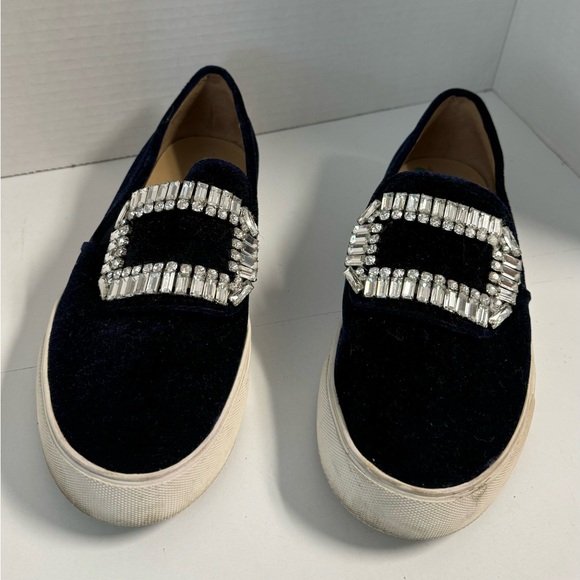 Karl Lagerfeld Navy Velvet Slip on Shoes with Diamond Buckle. Size 8,5 - Picture 4 of 9